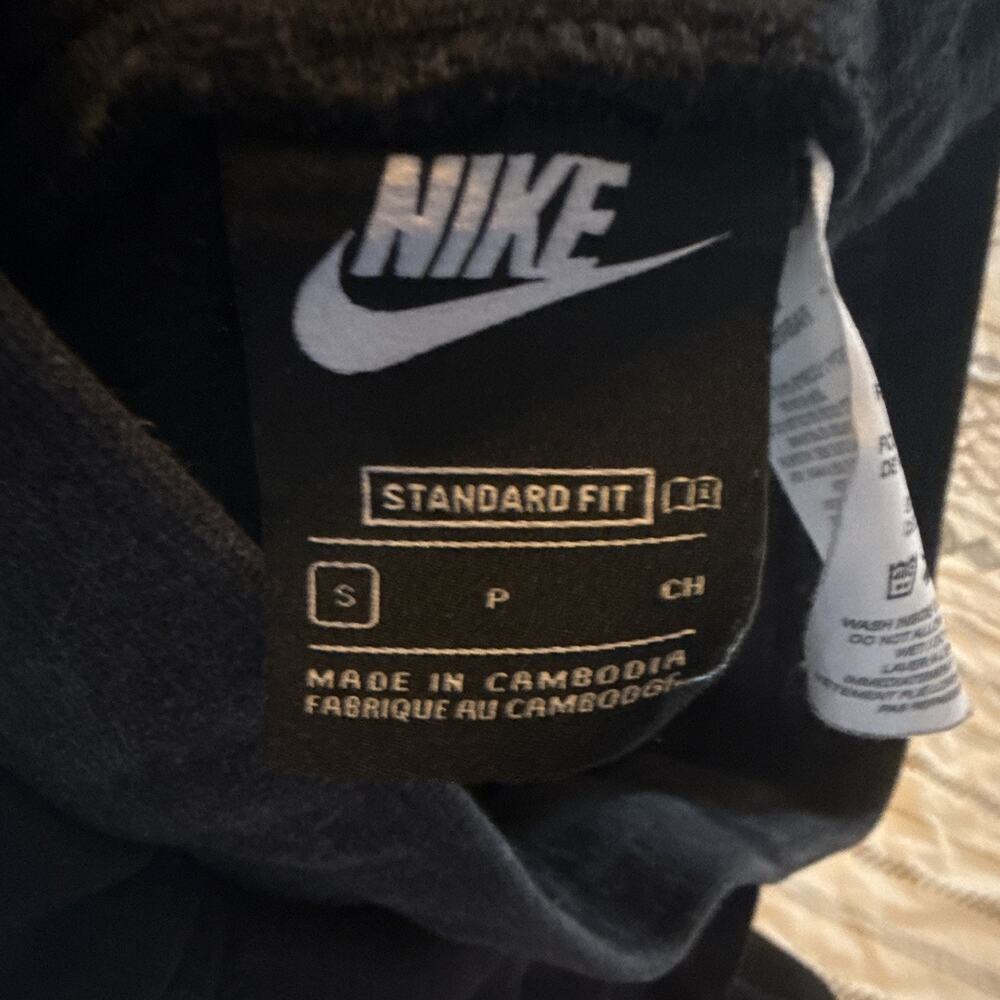 Nike Boys S Black Jogger Sweatpants Standard Fit Drawstring Elastic Waistf - Picture 7 of 7